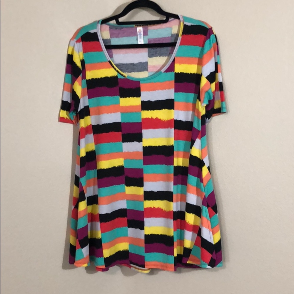 Multi-color block print M Lularoe Perfect Tee